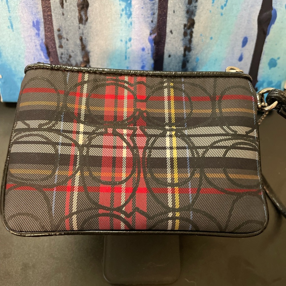 Coach Poppy Rare Graphic Plaid Wristlet Excellent Condition No Call Outs - Picture 3 of 12